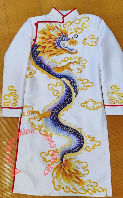 Áo dài cách tân nam màu trắng họa tiết rồng