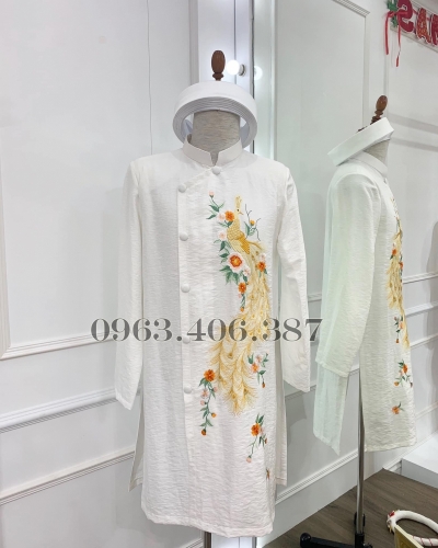 Áo dài cặp đôi nam nữ màu trắng họa tiết chim công