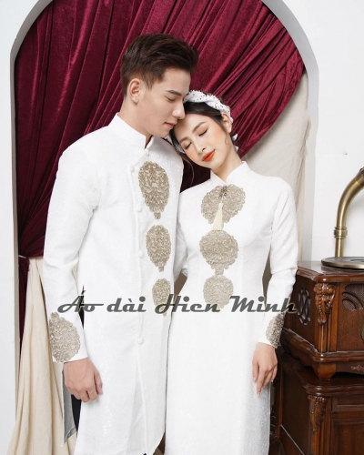 Áo dài cưới cặp màu trắng họa tiết đơn giản