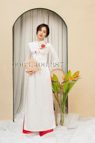Áo dài truyền thống màu trắng - SEN